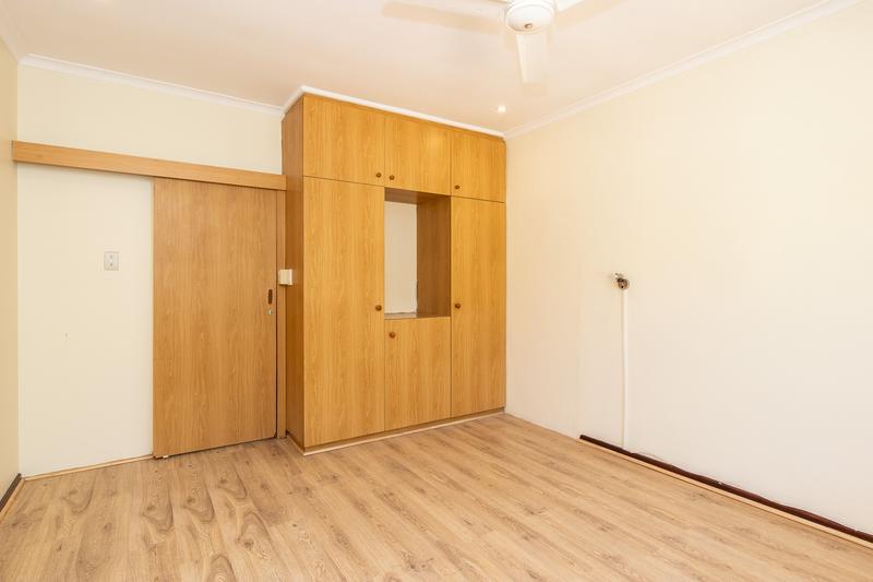 5 Bedroom Property for Sale in Bergvliet Western Cape